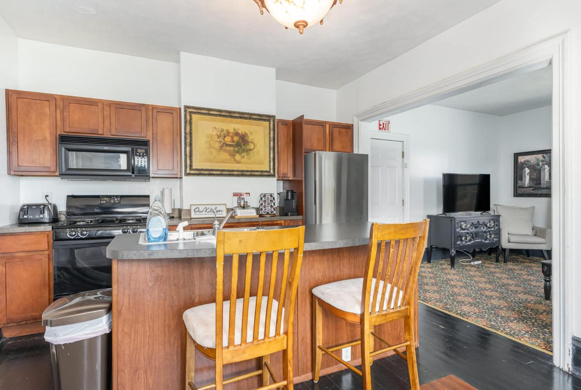 Spacious Upstairs 1Bed- Walking Distance To Beach Outlet Mall 미시건 시티 외부 사진